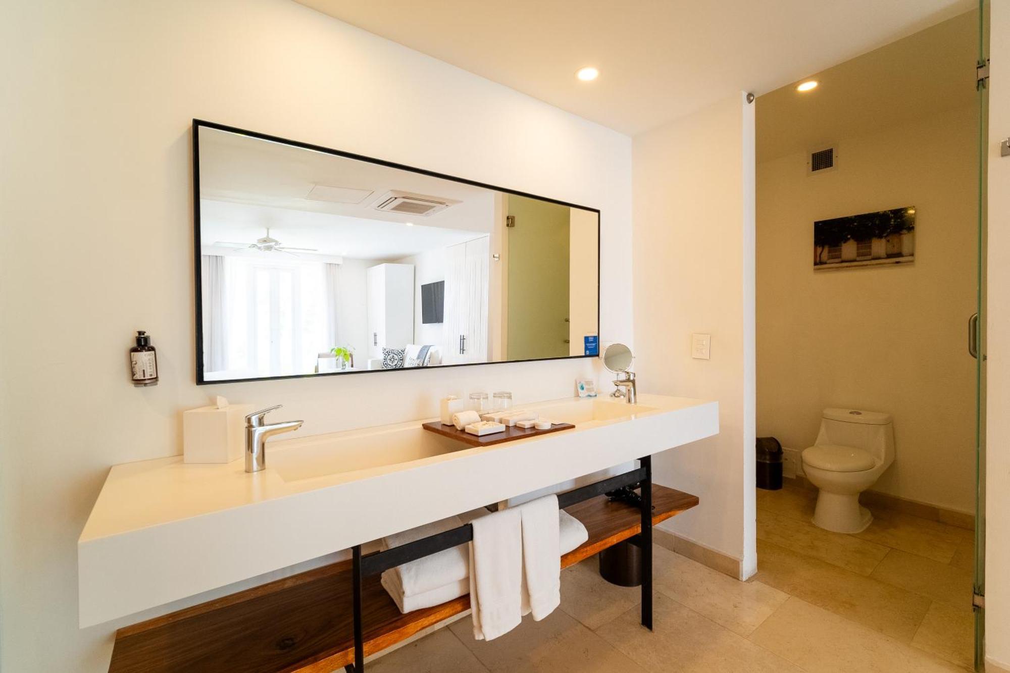 Nacar Hotel Cartagena, Curio Collection By Hilton Exterior photo